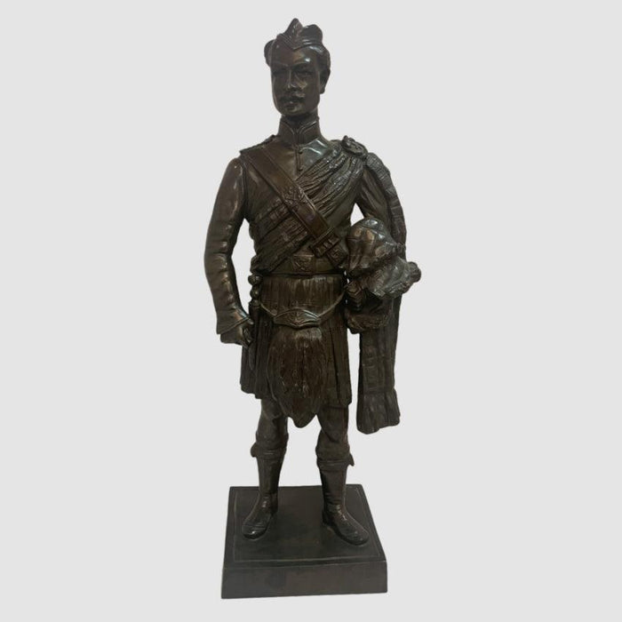 French Bronze Sculpture of a Scottish Soldier - Glen Manor Galleries 