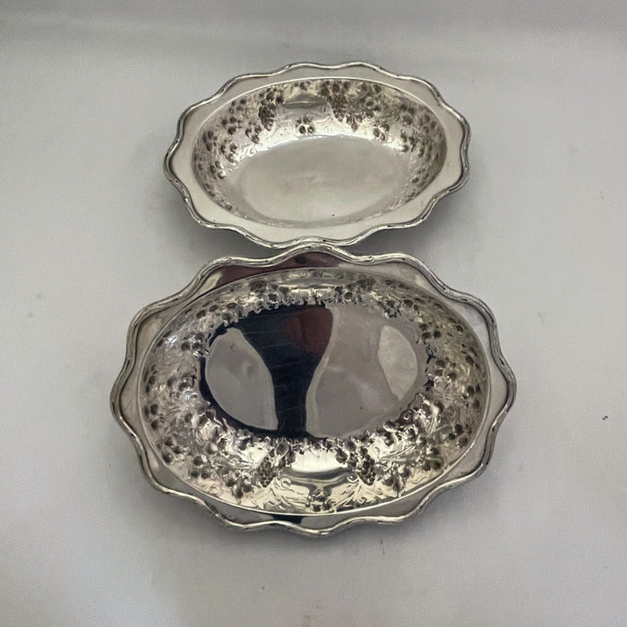 Robert Wallace Sterling Silver Entree Dish - Glen manor Galleries 
